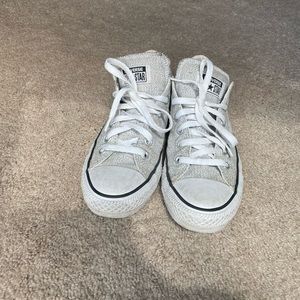⭐️ Grey and white CONVERSE